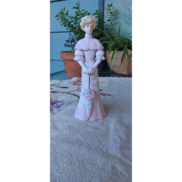 San Francisco Music Box Company Victorian lady figurine 1990 - Picture 1 of 5
